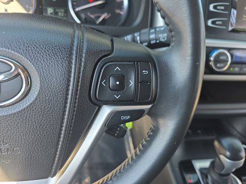 Used 2015 Toyota Highlander Plus image 19