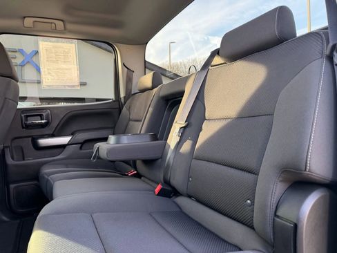 Used 2018 Chevrolet Silverado 1500 LT image 37