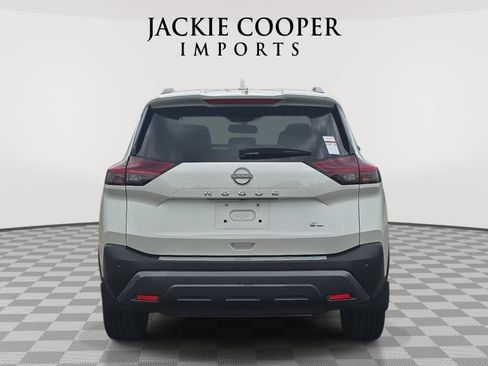 Used 2023 Nissan Rogue SL w/ SL Premium Package FWD image 6