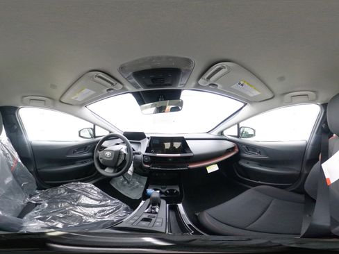 New 2026 Toyota Prius Plug-In Hybrid image 33