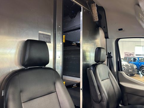 Used 2023 Ford Transit 250 148 High Roof Extended w/ Load Area Protection Package RWD image 32