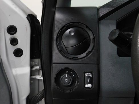 Used 2015 Ford F250 XL RWD image 42