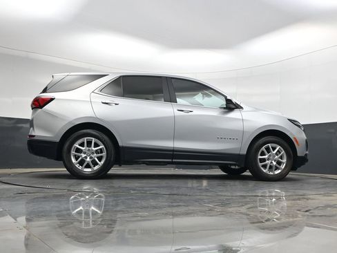 Used 2022 Chevrolet Equinox LT FWD image 32