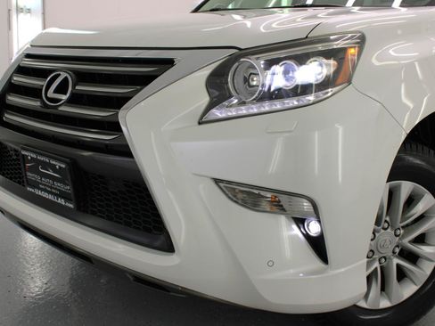 Used 2014 Lexus GX 460 w/ Premium Package AWD/4WD image 21