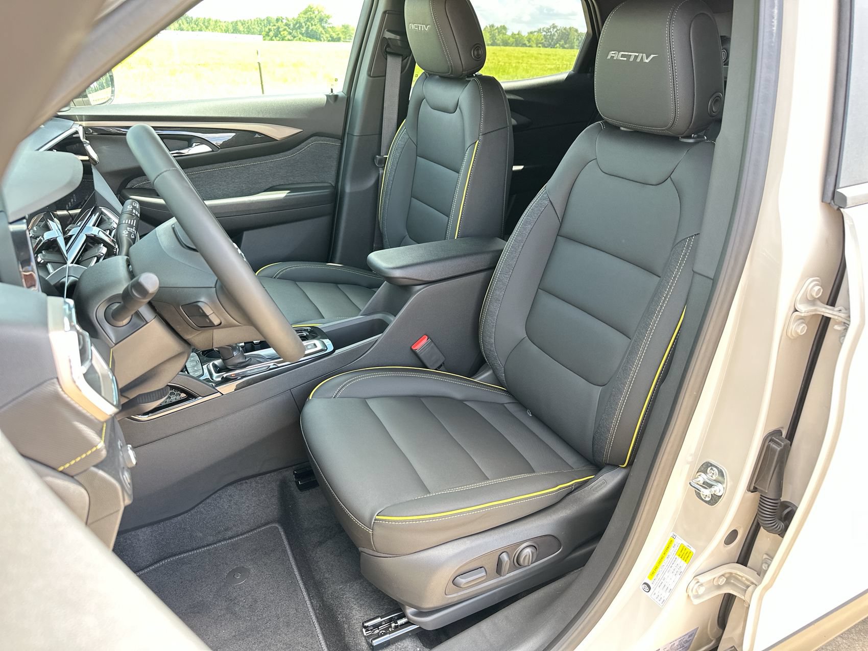 New 2026 Chevrolet TrailBlazer ACTIV w/ Convenience Package FWD image 11