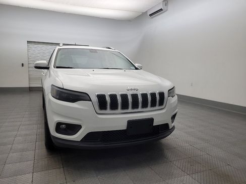 Used 2020 Jeep Cherokee Latitude Plus image 14
