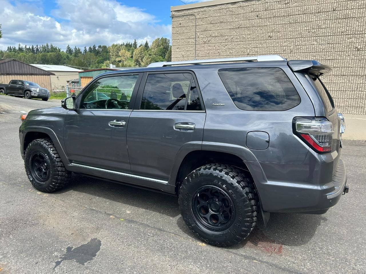 Used 2015 Toyota 4Runner Limited w/ Convenience Package AWD/4WD image 7