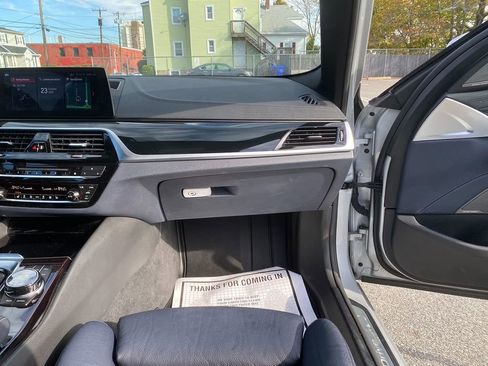 Used 2018 BMW 530e xDrive 530e xDrive iPerformance image 28