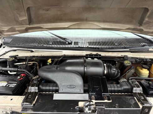 Used 1999 Ford E-250 and Econoline 250 Commercial image 33