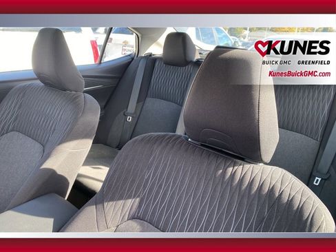 Used 2025 Toyota Camry LE image 16