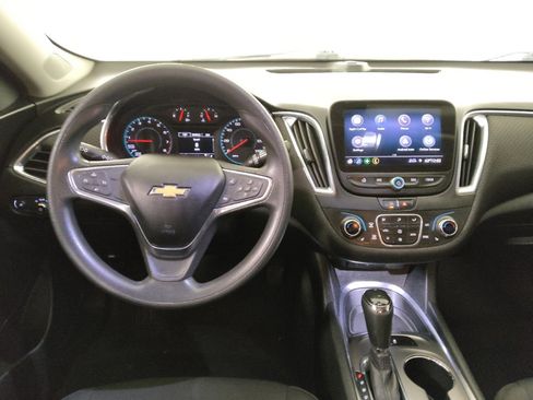 Used 2020 Chevrolet Malibu LT FWD image 22
