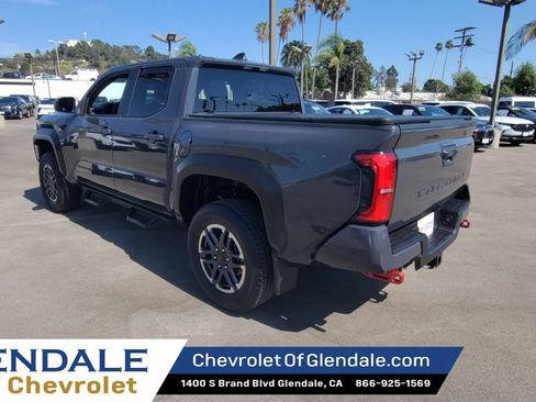 Used 2025 Toyota Tacoma TRD Sport RWD image 6