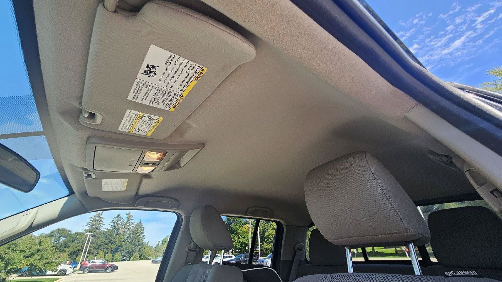 Used 2019 Nissan Frontier SV AWD/4WD image 12