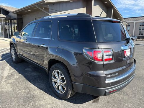 Used 2016 GMC Acadia SLT image 3