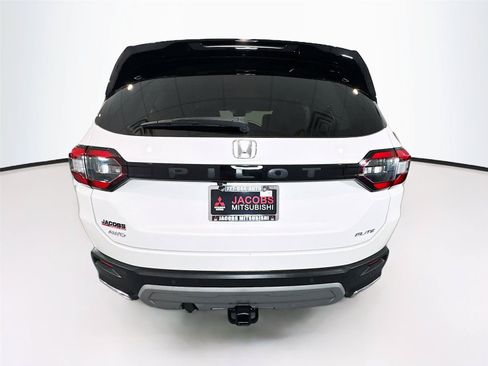 Used 2024 Honda Pilot Elite image 26