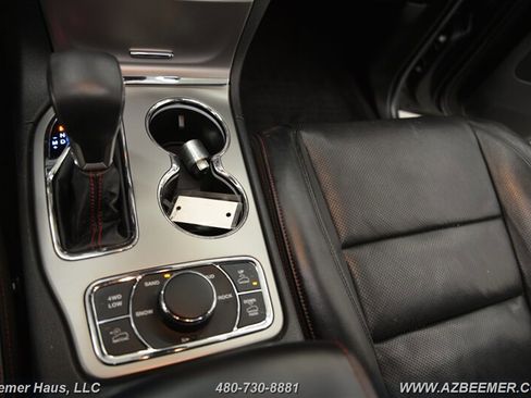 Used 2017 Jeep Grand Cherokee Trailhawk w/ Trailhawk Luxury Group image 34