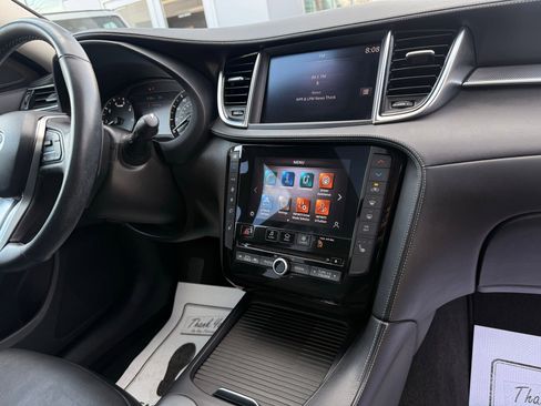 Used 2021 INFINITI QX50 Luxe FWD image 19
