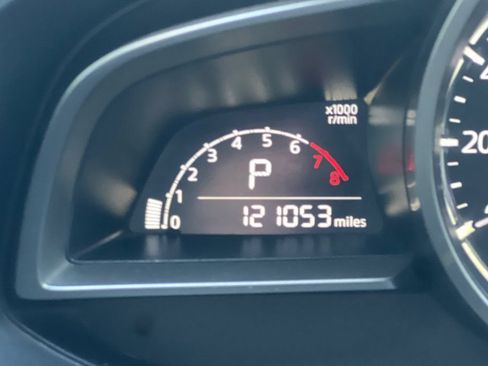 Used 2017 MAZDA MAZDA3 Touring FWD image 22