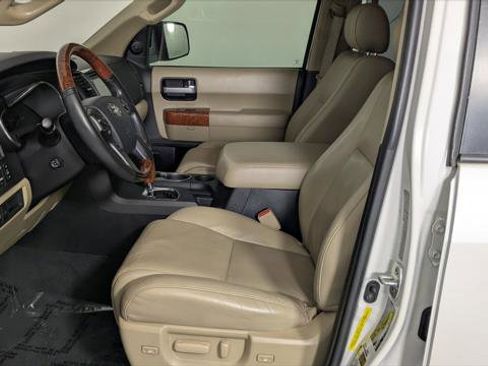 Used 2019 Toyota Sequoia Platinum image 12