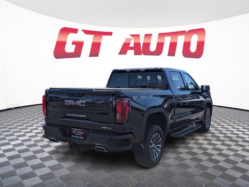 Used 2023 GMC Sierra 1500 AT4 w/ Technology Package AWD/4WD image 5