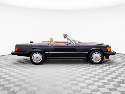 Used 1987 Mercedes-Benz 560 SL image 7