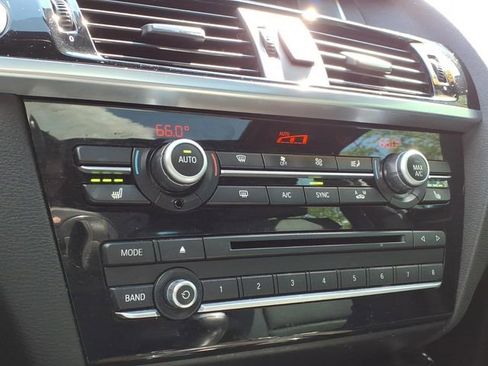 Used 2018 BMW X4 xDrive28i AWD/4WD image 19