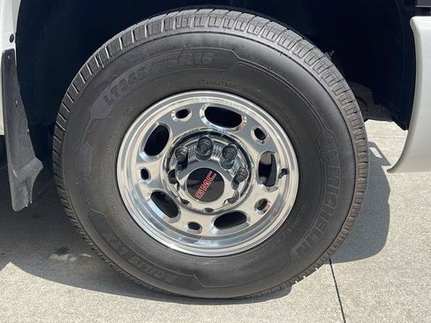 Used 2004 GMC Sierra 2500 SLT AWD/4WD image 19