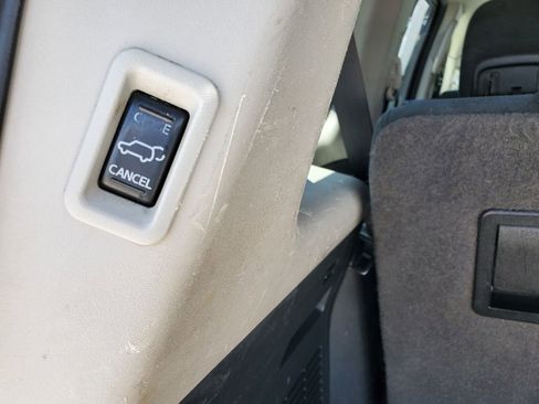 Used 2014 Nissan Armada SV AWD/4WD image 33
