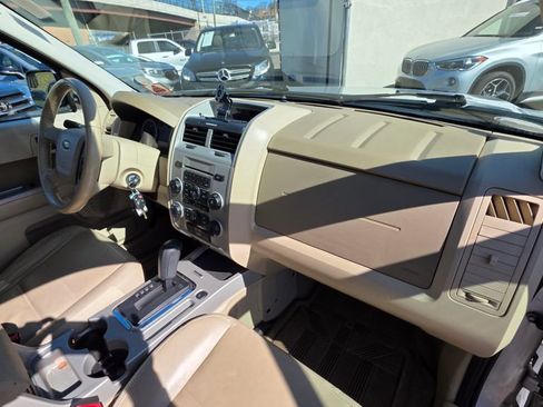 Used 2010 Ford Escape XLT FWD image 27