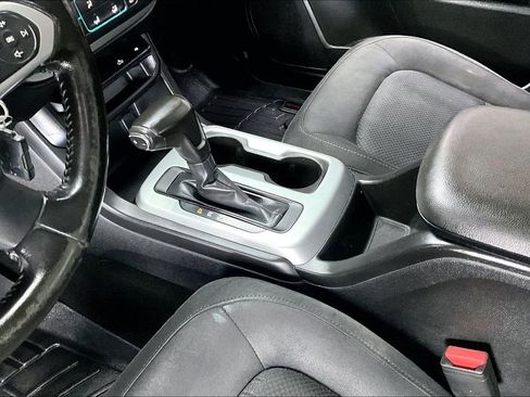 Used 2015 Chevrolet Colorado LT AWD/4WD image 17