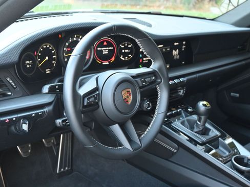 Certified 2022 Porsche 911 GT3 image 5