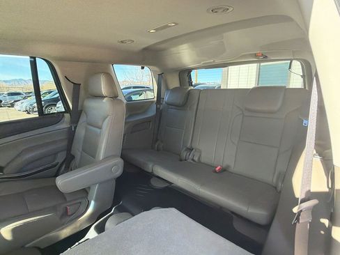 Used 2018 GMC Yukon SLT image 12