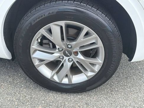 Used 2023 Genesis GV70 2.5T AWD/4WD image 18