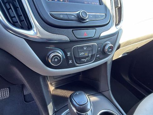 Used 2020 Chevrolet Equinox LT image 14