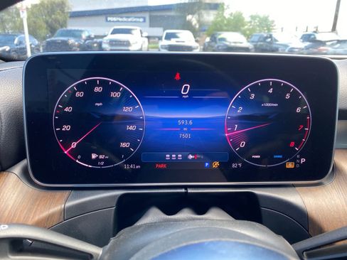 Used 2025 Mercedes-Benz C 300 4MATIC Sedan image 14