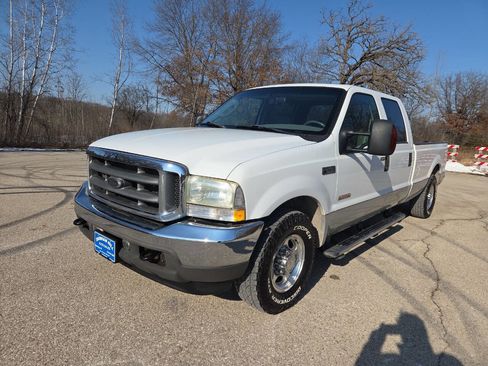 Used 2004 Ford F250 Lariat image 2