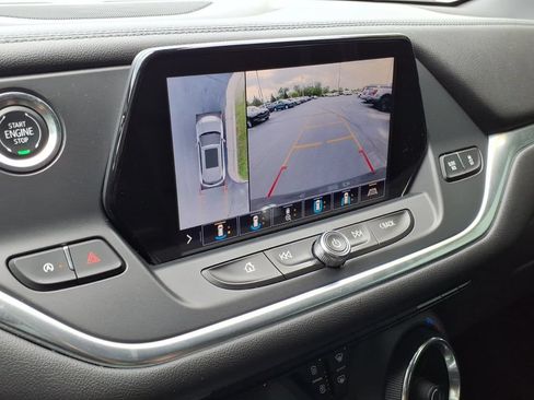 Used 2020 Chevrolet Blazer LT w/ Sound & Technology Package FWD image 25