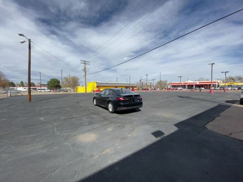 Used 2025 Toyota Camry LE image 15