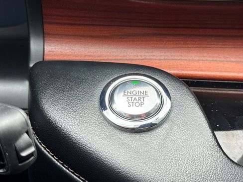 Used 2023 Lincoln Aviator Reserve w/ Equipment Group 201A RWD image 23