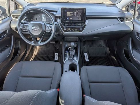 Used 2025 Toyota Corolla LE FWD image 12