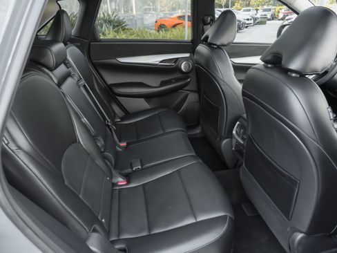 Used 2022 INFINITI QX50 Sensory image 35