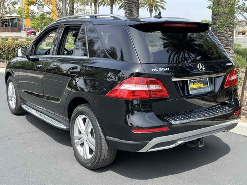Used 2015 Mercedes-Benz ML 350 4MATIC w/ Premium 1 Package image 2