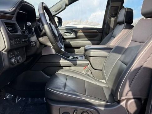 Used 2024 Chevrolet Tahoe Premier w/ Premium Package 2 image 16