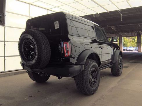 Used 2025 Ford Bronco Badlands AWD/4WD image 4
