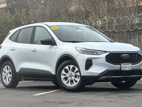 Certified 2025 Ford Escape Active image 2