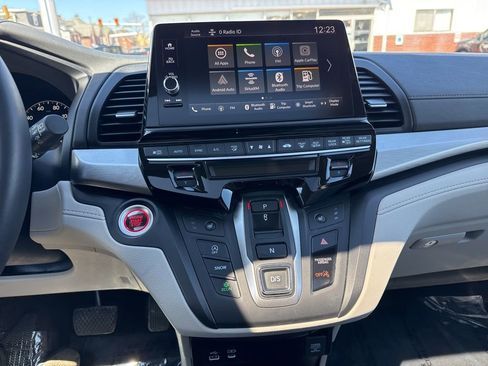 Used 2025 Honda Odyssey EX-L image 24