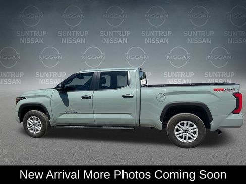 Used 2025 Toyota Tundra SR5 w/ SR5 Convenience Package AWD/4WD image 2