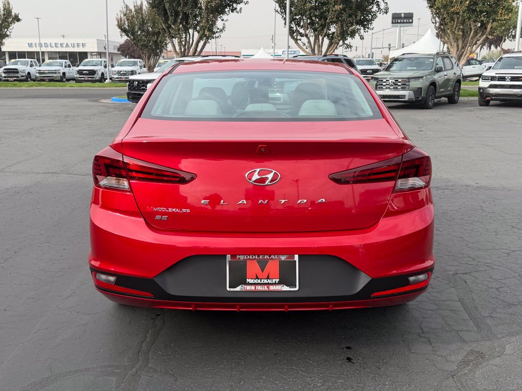 Used 2020 Hyundai Elantra SE FWD image 4