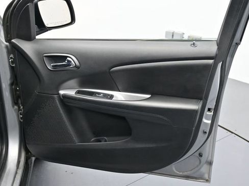 Used 2018 Dodge Journey SE w/ Popular Equipment Group image 30