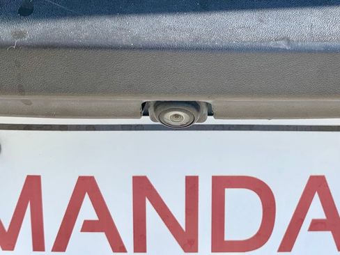 Used 2022 Nissan Pathfinder SV FWD image 42